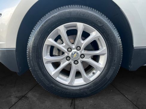 Used 2019 Chevrolet Equinox LT FWD image 14