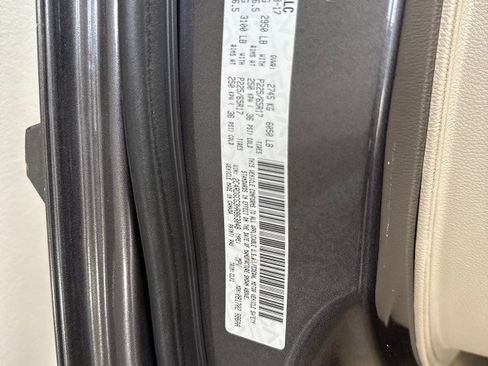 Used 2017 Dodge Grand Caravan SXT image 50