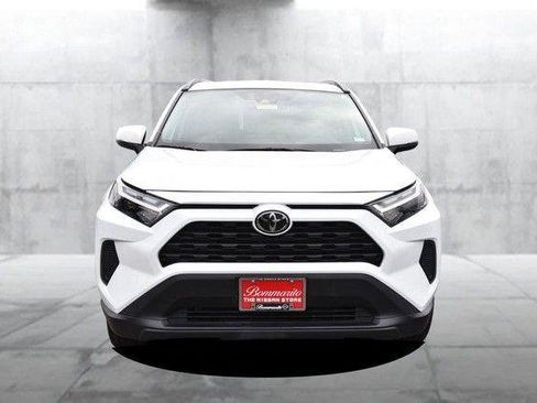 Used 2025 Toyota RAV4 XLE image 4