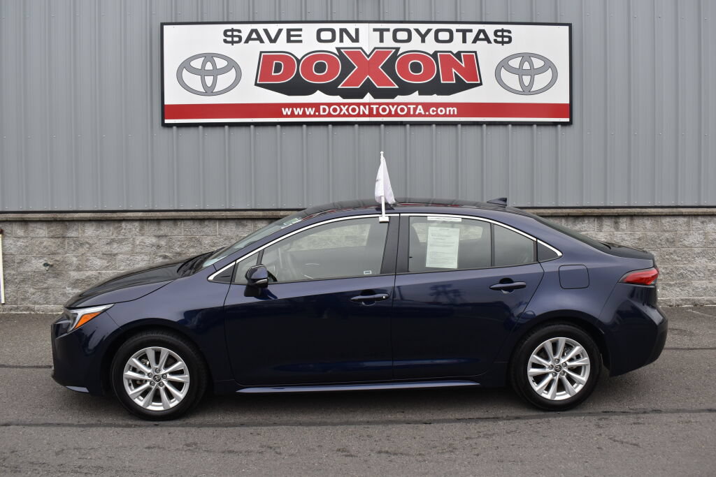 Certified 2026 Toyota Corolla XLE FWD image 4