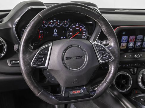 Used 2018 Chevrolet Camaro SS image 27