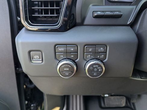 New 2026 GMC Sierra 1500 AT4 w/ Technology Package image 14