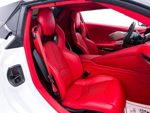 Used 2024 Chevrolet Corvette Stingray Premium Conv w/ Battery Protection Package RWD image 35
