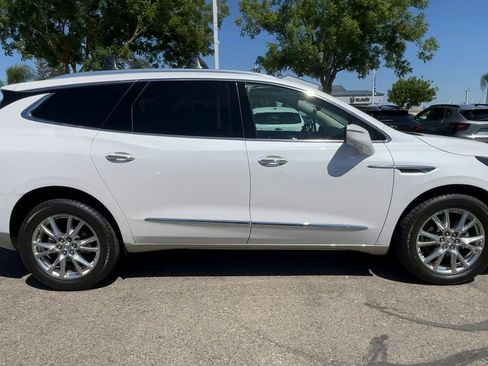 Used 2023 Buick Enclave Premium w/ Experience Buick Package AWD/4WD image 8