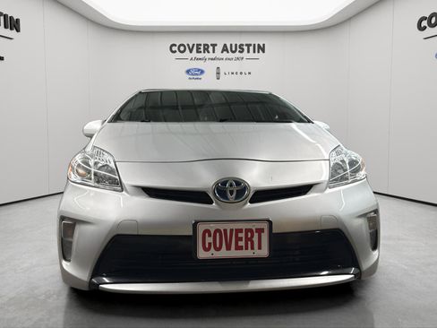 Used 2015 Toyota Prius Two image 8