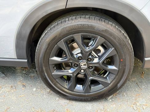 Used 2025 Honda HR-V Sport image 6