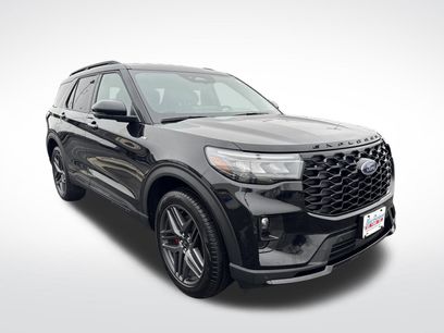 Used 2025 Ford Explorer ST-Line w/ ST-Line Street Pack