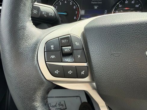 Certified 2022 Ford Explorer XLT w/ Equipment Group 202A image 16