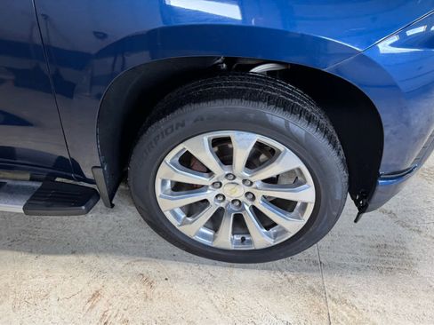 Used 2019 Chevrolet Silverado 1500 High Country w/ Technology Package image 6