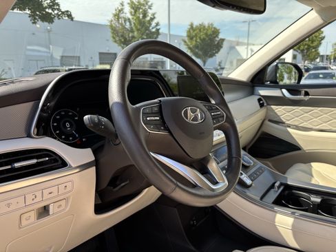 Used 2020 Hyundai Palisade Limited FWD image 17