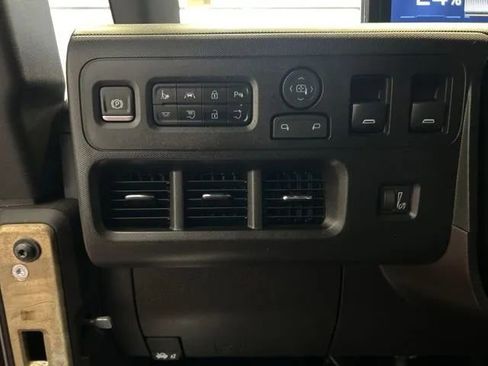 Used 2024 Chevrolet Brightdrop 600 w/ Commercial Equipment Package AWD/4WD image 10