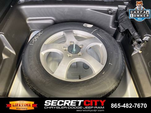 Used 2023 Jeep Grand Cherokee Altitude AWD/4WD image 31