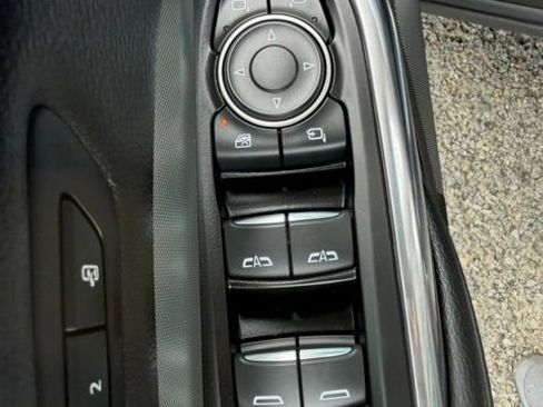 Used 2019 Cadillac XT4 Premium Luxury AWD/4WD image 20