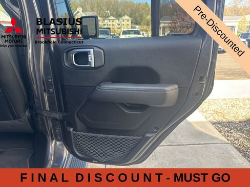 Used 2021 Jeep Wrangler Unlimited Sahara w/ Cold Weather Group AWD/4WD image 41