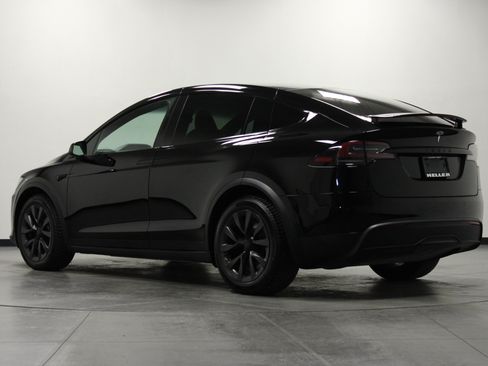 Used 2023 Tesla Model X AWD/4WD image 6