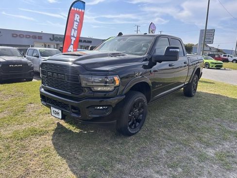 Used 2024 RAM 2500 Limited image 3