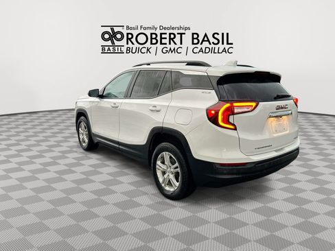 Used 2023 GMC Terrain SLE w/ Driver Convenience Package AWD/4WD image 6