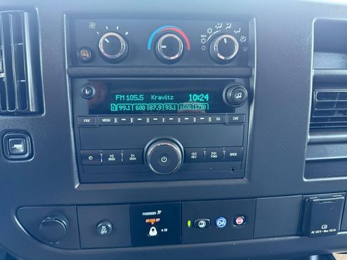 Used 2025 Chevrolet Express 2500 Extended w/ Driver Convenience Package RWD image 32