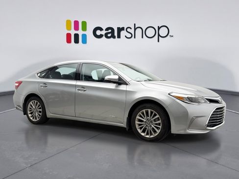 Used 2017 Toyota Avalon Limited w/ All Weather Liner Package FWD image 7