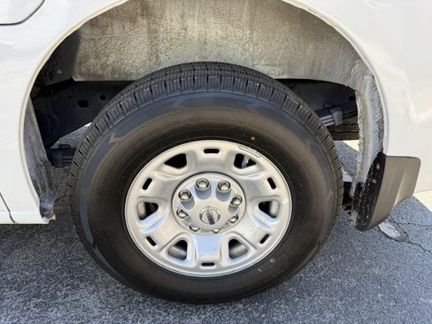 Used 2021 Nissan NV 3500 SV RWD image 18