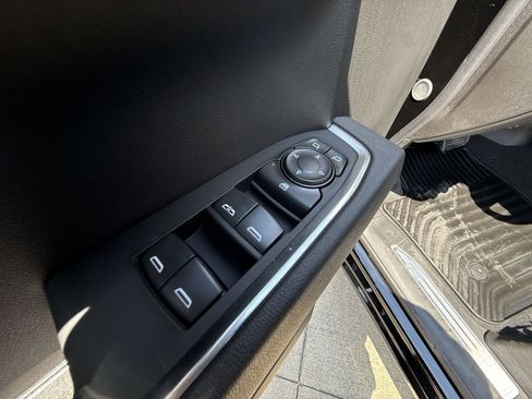 New 2026 GMC Sierra 1500 Elevation image 23