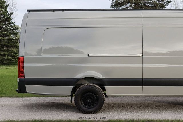 Used 2023 Mercedes-Benz Sprinter 2500 image 10