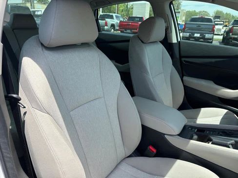 Used 2025 Honda Accord SE image 6