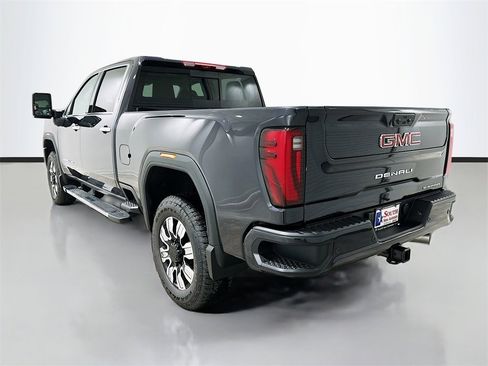 New 2026 GMC Sierra 2500 Denali w/ Denali Reserve Package image 5