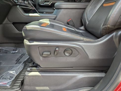 Used 2024 GMC Sierra 2500 AT4 w/ AT4 Premium Plus Package AWD/4WD image 13