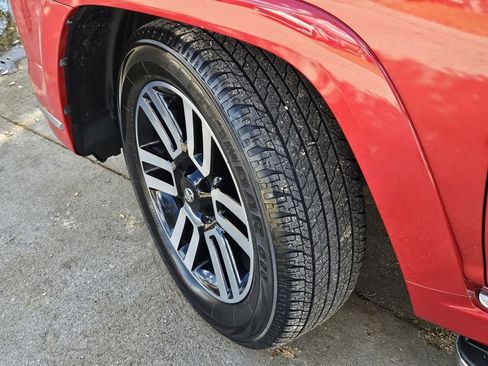 Used 2022 Toyota 4Runner Limited image 8