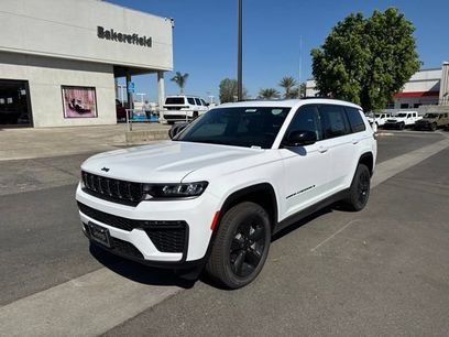 New 2026 Jeep Grand Cherokee L Limited w/ Limited Altitude Package