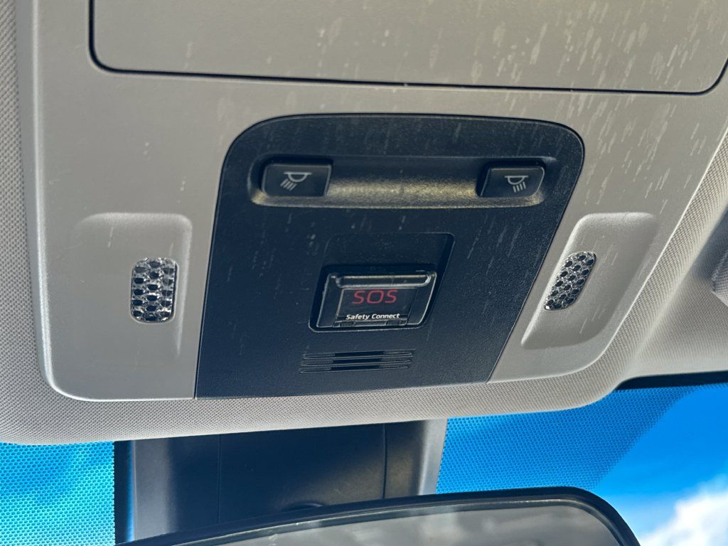 Used 2019 Toyota Camry LE FWD image 29