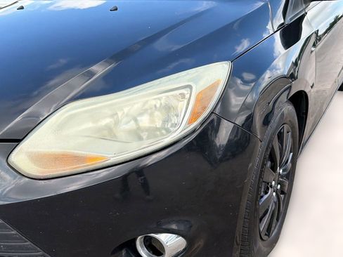 Used 2012 Ford Focus SE FWD image 11