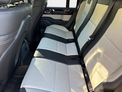 New 2025 INEOS Grenadier Fieldmaster Edition image 12