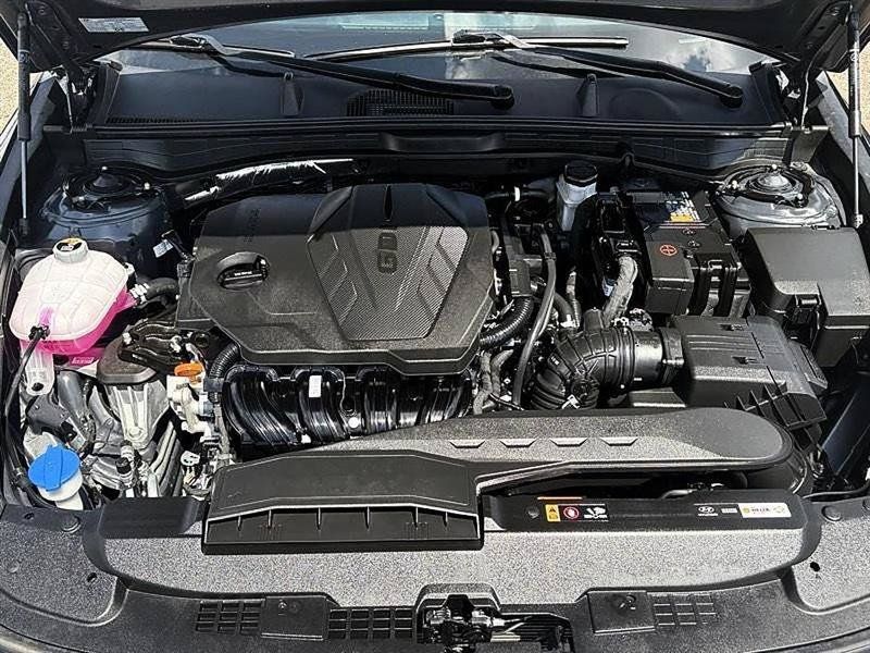 Used 2025 Hyundai Sonata SE FWD image 47