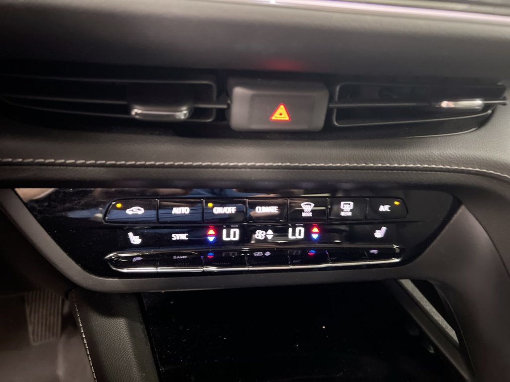 Used 2022 Buick Envision Preferred FWD image 16