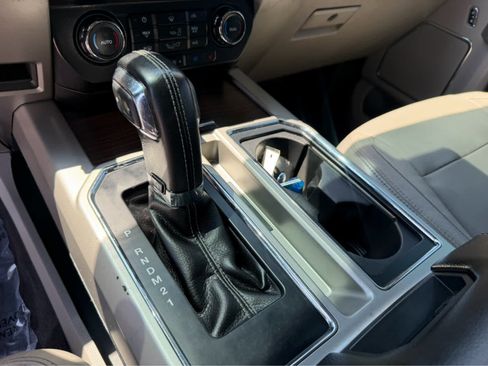 Used 2015 Ford F150 Lariat w/ Equipment Group 501A Mid AWD/4WD image 28