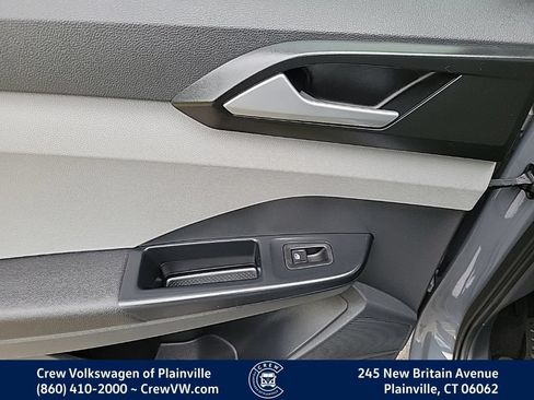 Certified 2023 Volkswagen Taos SEL AWD/4WD image 48