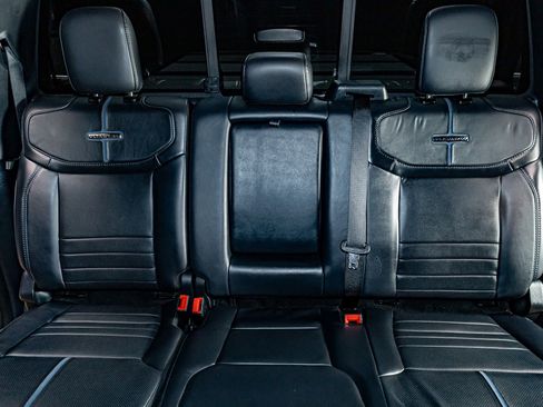 Used 2025 Ford F250 Platinum w/ FX4 Off-Road Package image 26