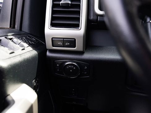 Used 2019 Ford F250 Lariat w/ Chrome Package AWD/4WD image 13