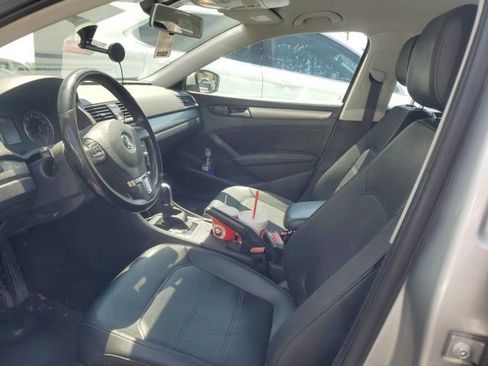 Used 2014 Volkswagen Passat 1.8T Wolfsburg Edition FWD image 7