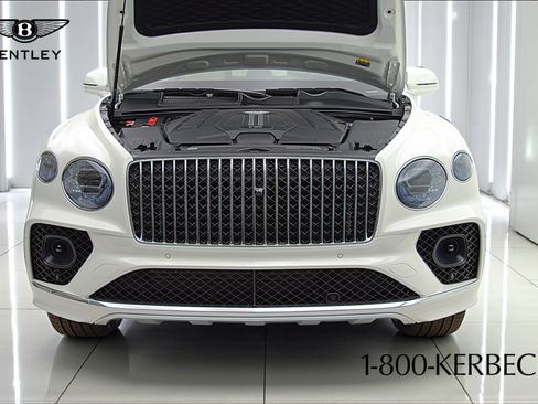 Certified 2023 Bentley Bentayga Extended Wheelbase image 18