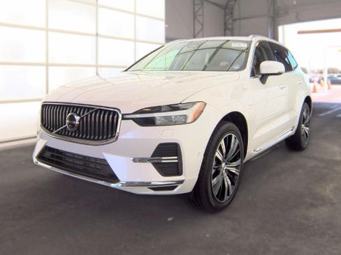 Used 2023 Volvo XC60 T8 Plus w/ Protection Package Premier AWD/4WD image 1