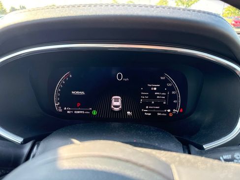 Used 2024 Acura MDX SH-AWD w/ Technology Package image 22