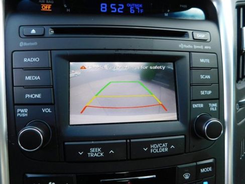 Used 2015 Hyundai Sonata Hybrid image 24