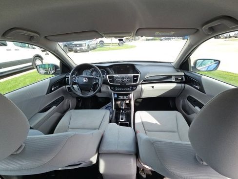 Used 2016 Honda Accord LX image 10