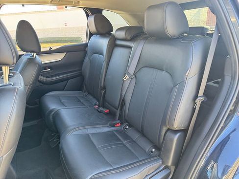 Used 2024 MAZDA CX-90 Plug-In Hybrid w/ Preferred image 19