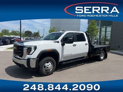 Used 2025 GMC Sierra 3500 Pro w/ Convenience Package