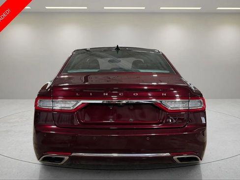 Used 2018 Lincoln Continental Reserve AWD/4WD image 4