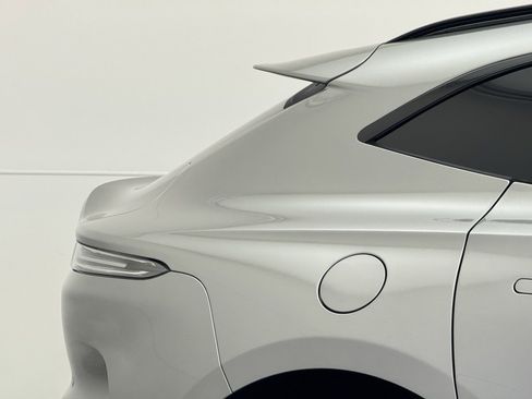 Used 2025 Aston Martin DBX 707 image 42